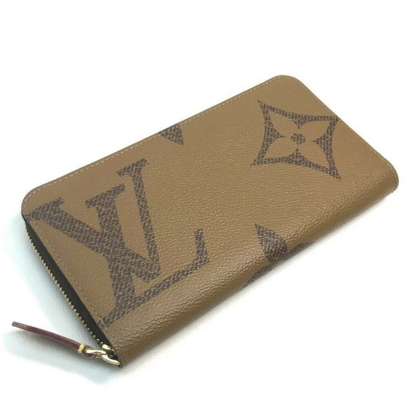 LOUIS VUITTON M67687 Monogram Giant Zippy Wallet - Picture 4 of 10
